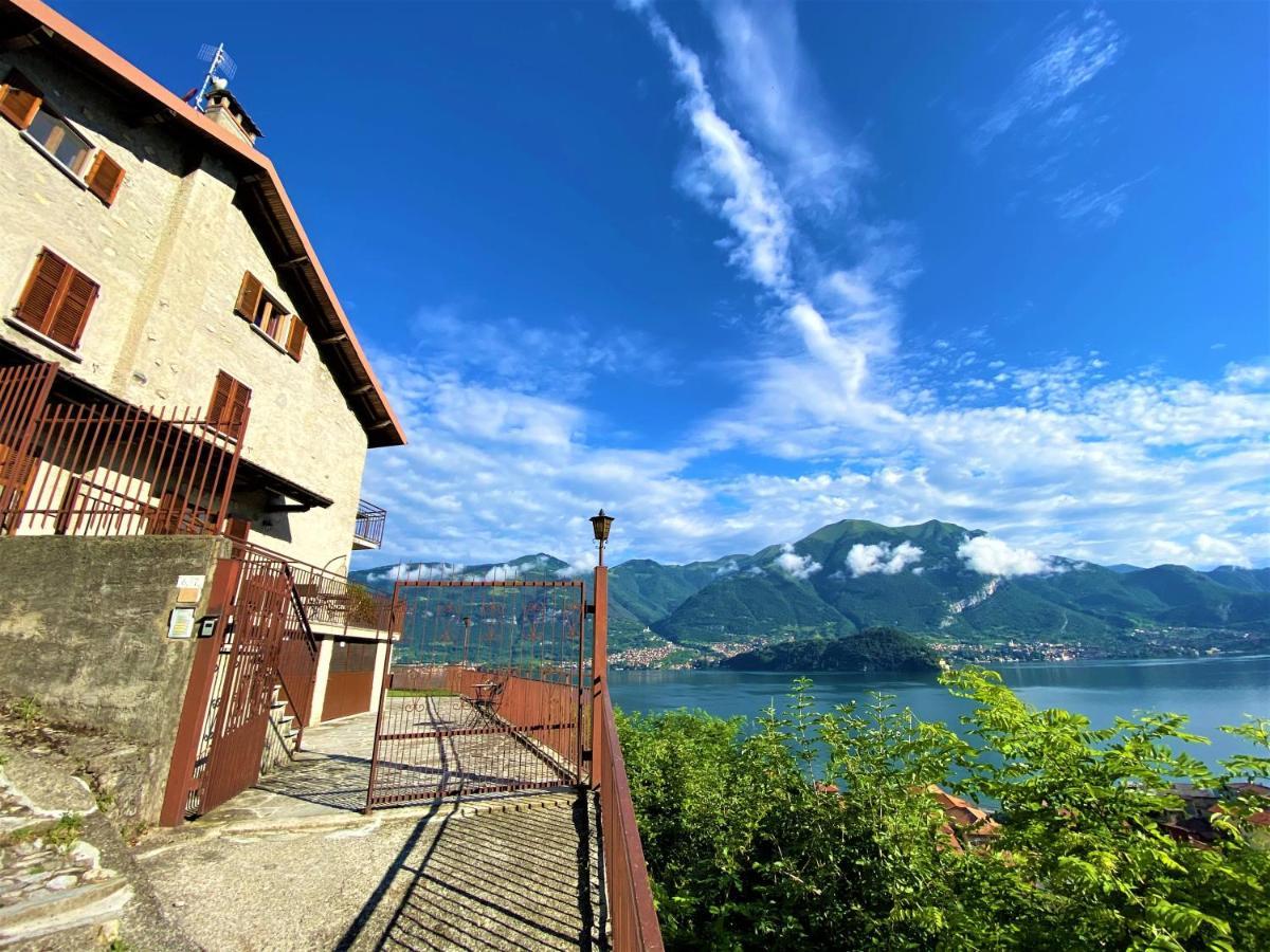 Il Bellavista Apartment Lezzeno Luaran gambar