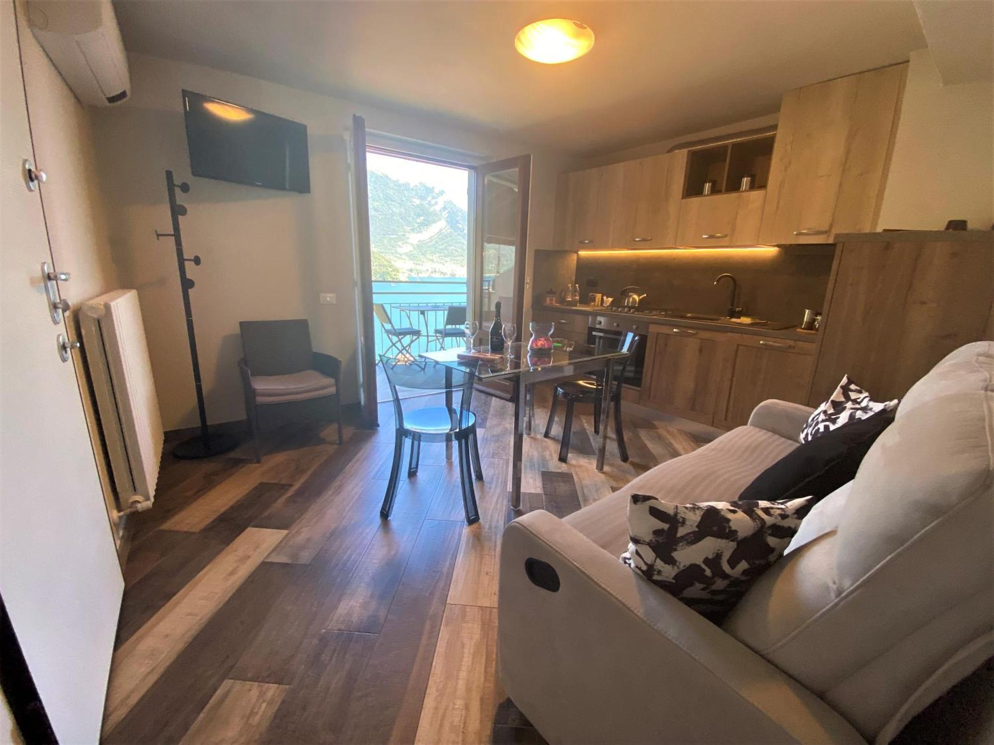 Il Bellavista Apartment Lezzeno Bilik gambar