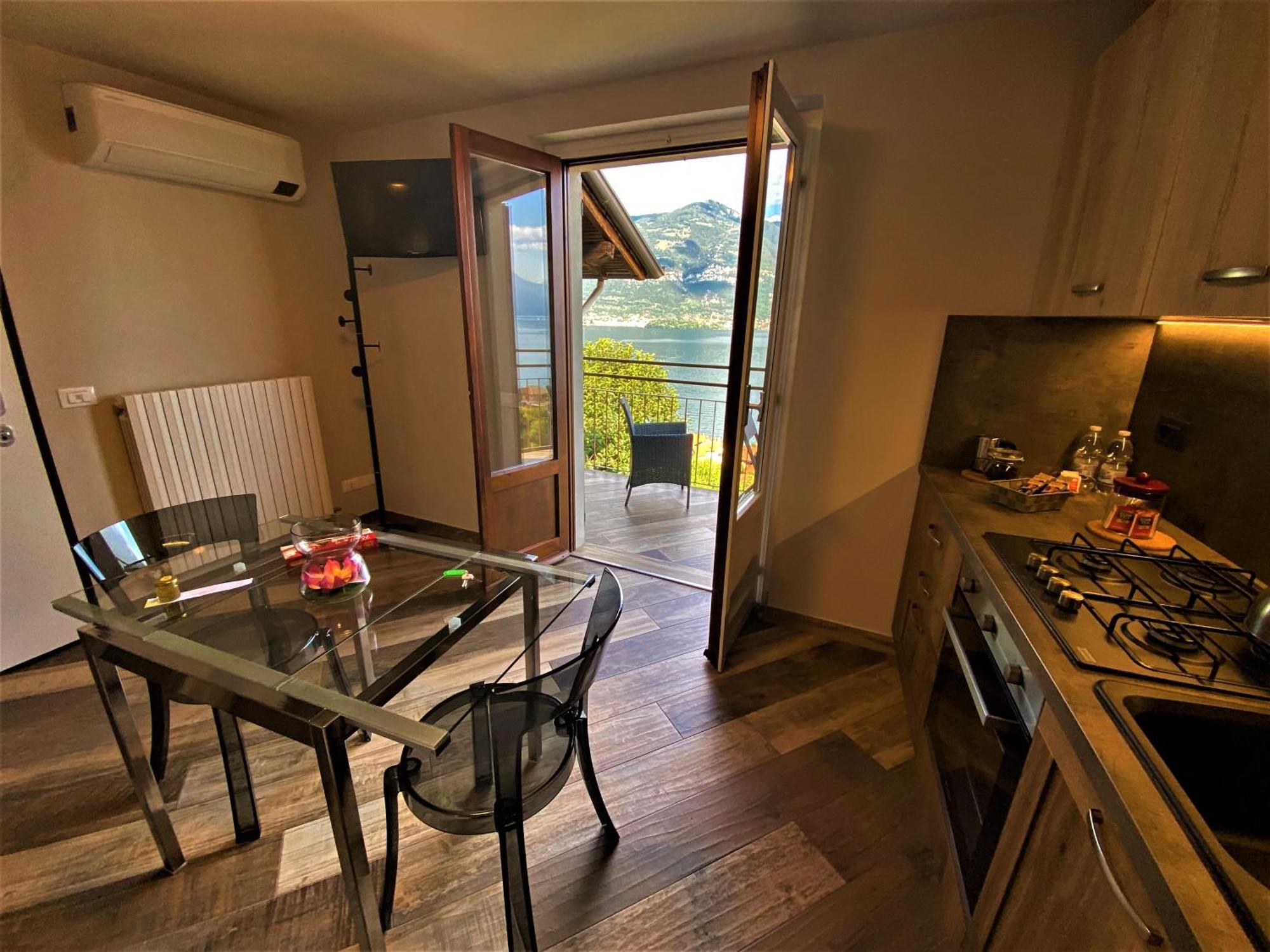 Il Bellavista Apartment Lezzeno Bilik gambar