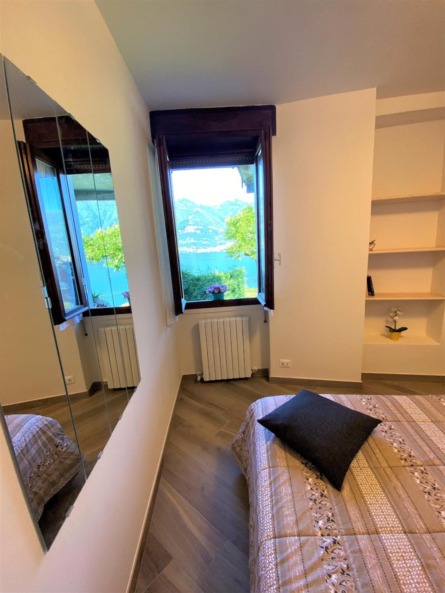 Il Bellavista Apartment Lezzeno Luaran gambar