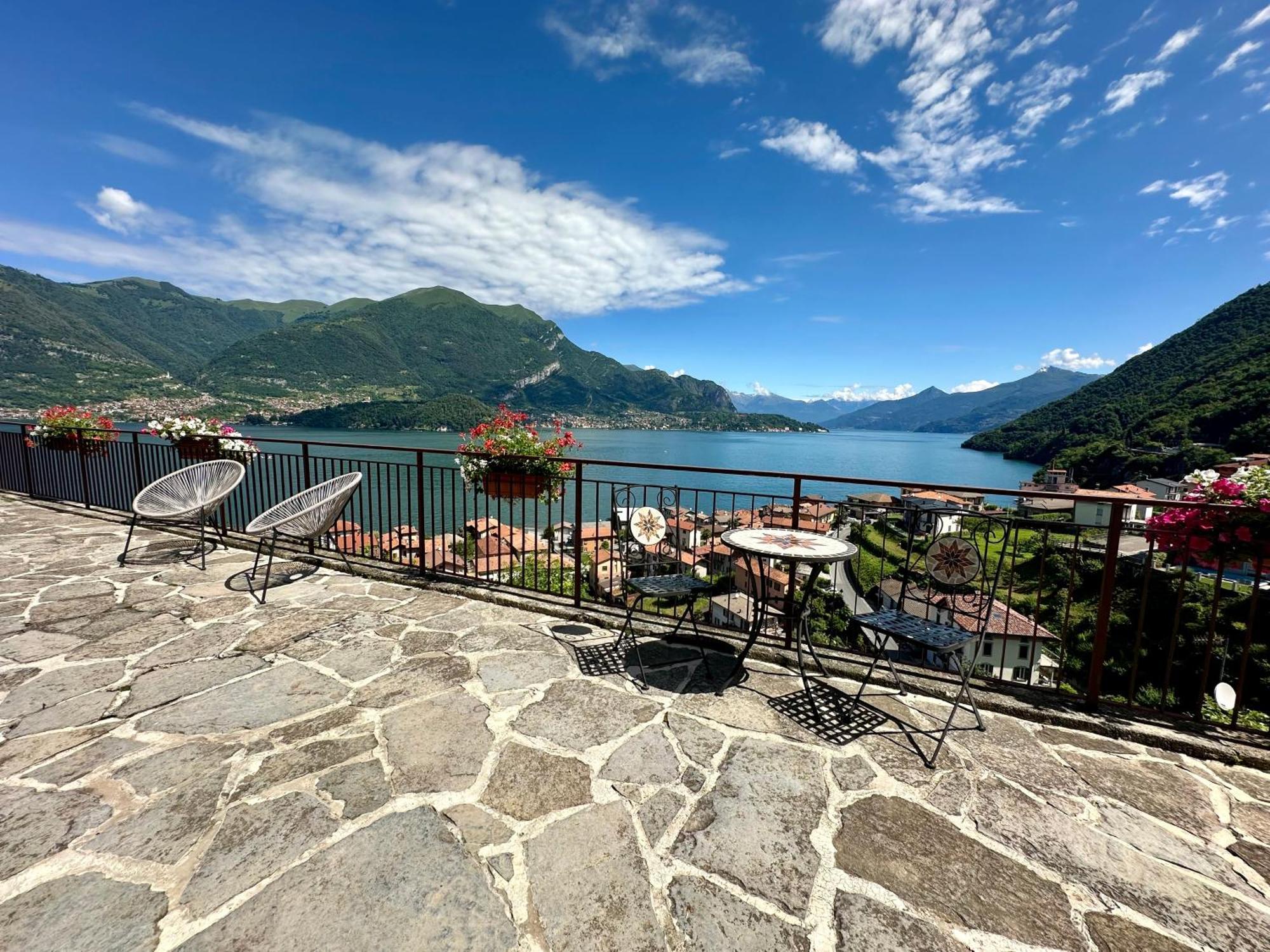 Il Bellavista Apartment Lezzeno Luaran gambar